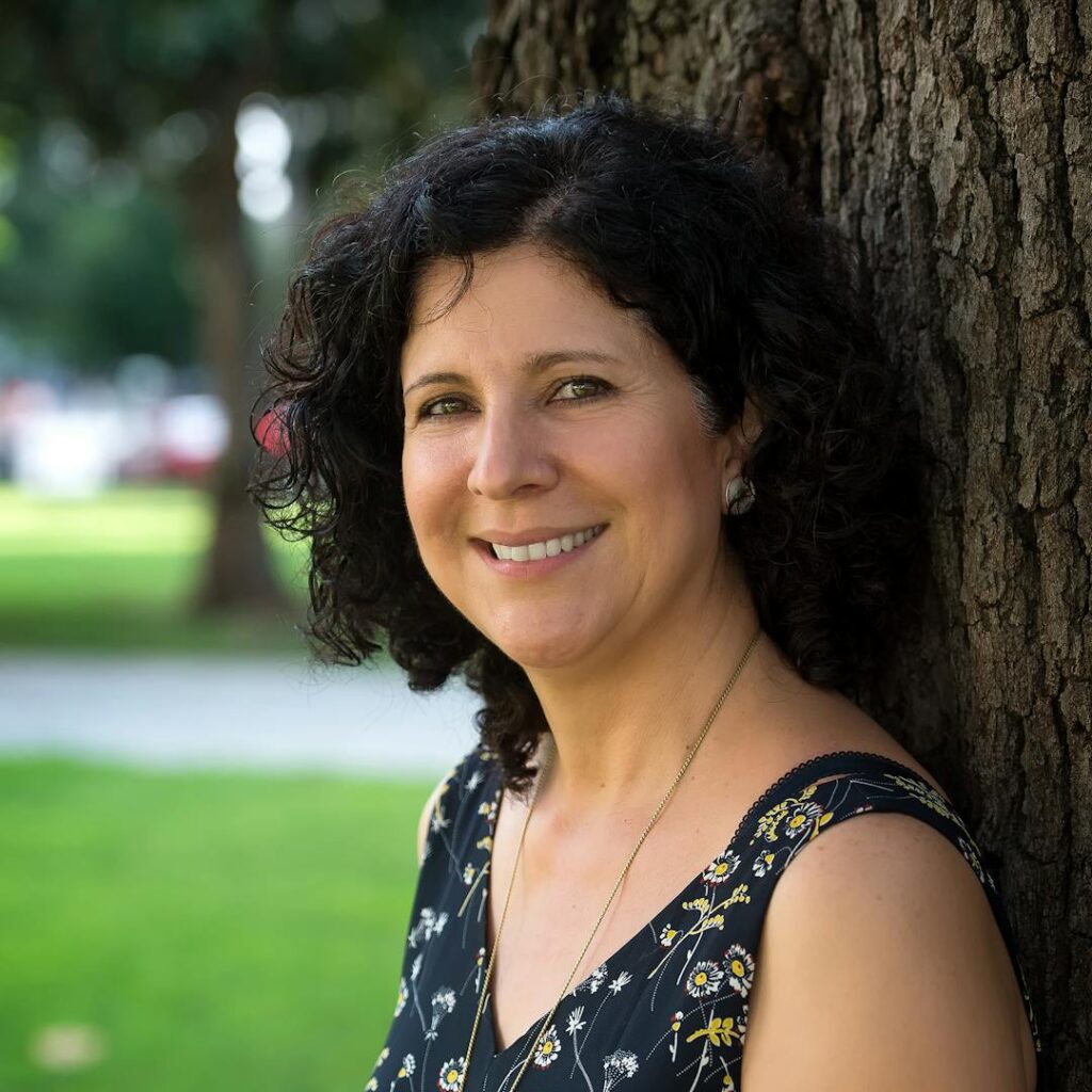 Headshot of Paulina Garzon